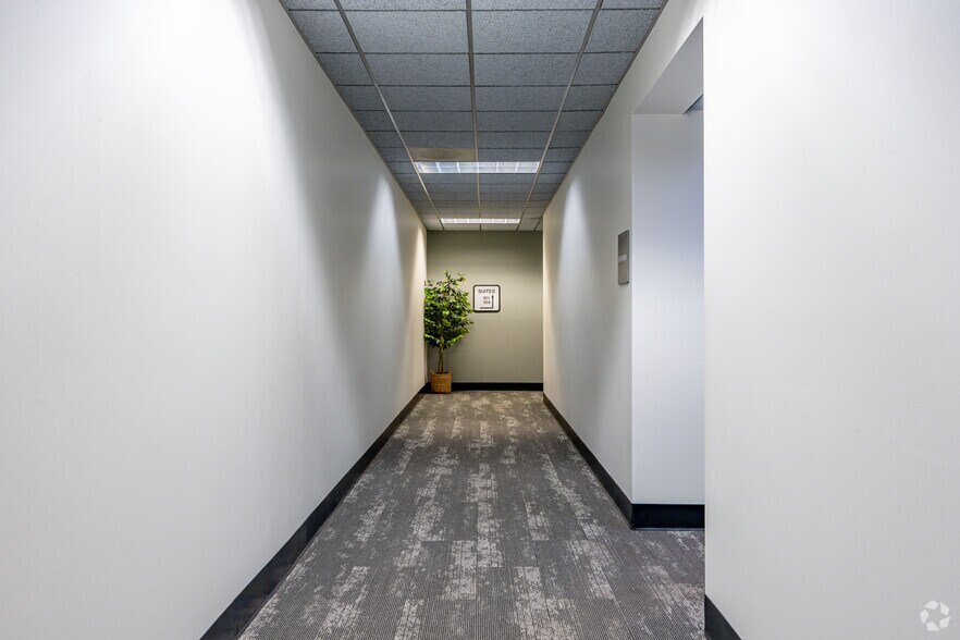 More Photos Of 3630 Sinton Rd, Colorado Springs Office For Sale