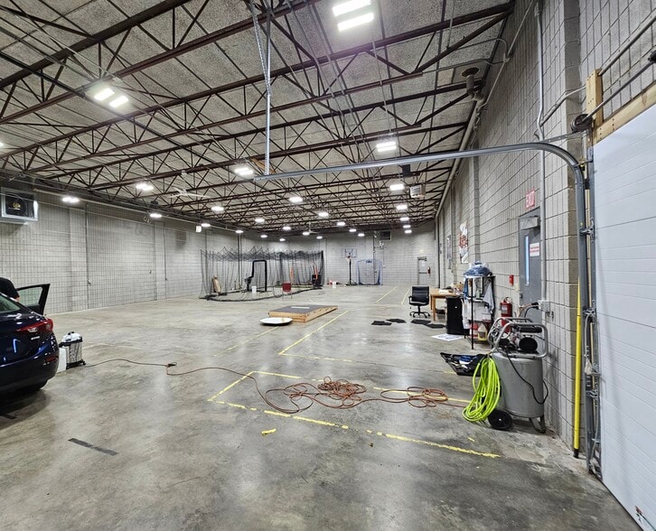 More Photos Of 20 Grace Dr, Hurricane General Retail For Lease