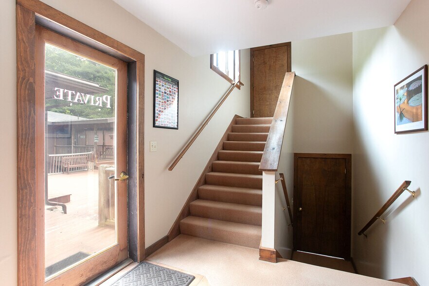 More Photos Of 2049 S Undermountain Rd, Sheffield Schools For Sale