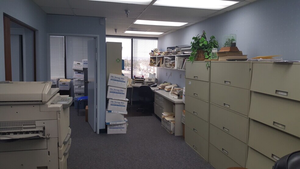 More Photos Of 4477 W 118th St, Hawthorne Medical For Sale