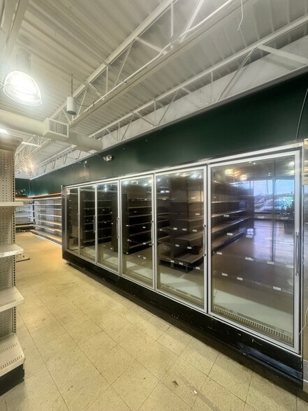 More Photos Of 5930 Fairfield Rd, Oxford Freestanding For Sale