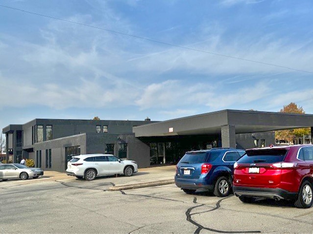 More Photos Of 417 Monroe Ave, Green Bay Medical For Lease
