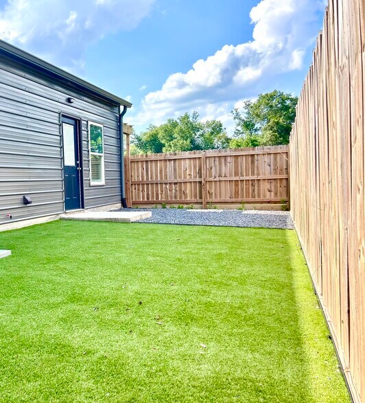 More Photos Of 171-181 Southside St, Sulphur Apartments For Sale