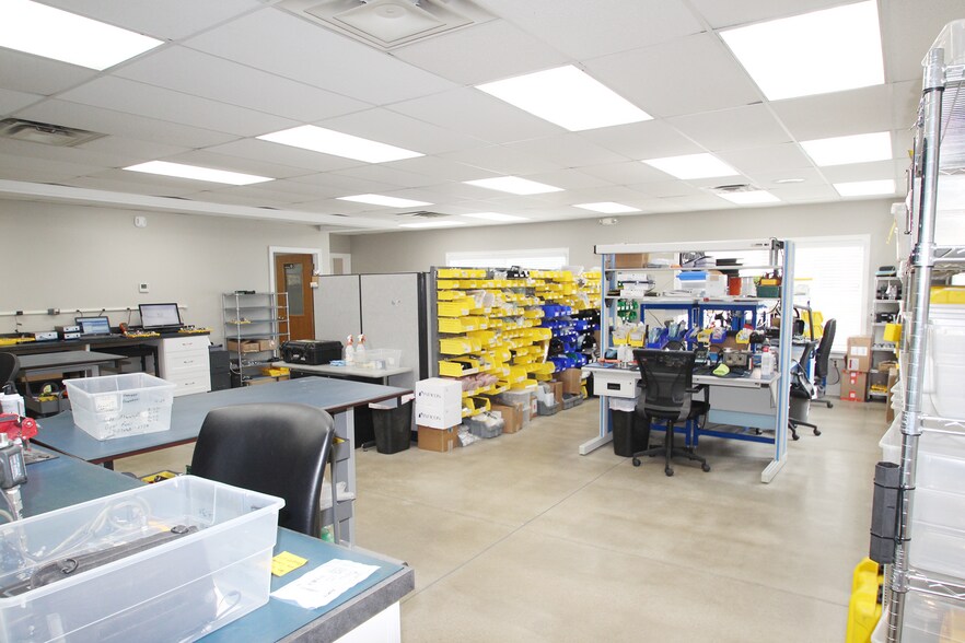 More Photos Of 150 Smokerise Dr, Wadsworth Office Residential For Sale