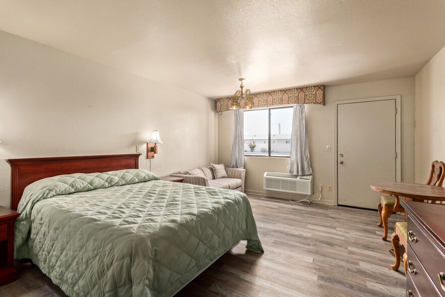 More Photos Of 8008 E Main St, Mesa Hotel For Sale