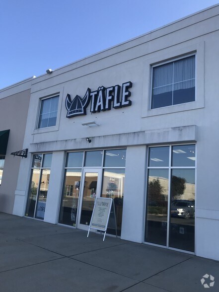 More Photos Of 22 Clifton Country Rd, Clifton Park Unknown For Lease