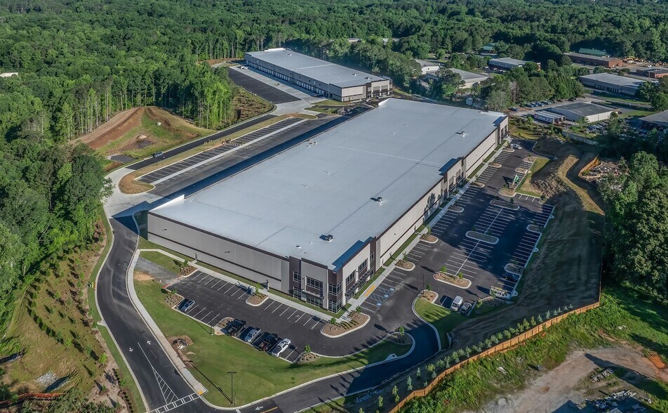 More Photos Of 5570 Atlanta Hwy, Alpharetta Unknown For Lease