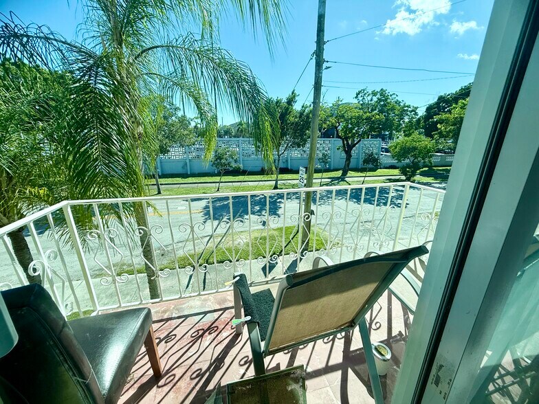 More Photos Of 4201 SW 7th St, Coral Gables Multifamily For Sale