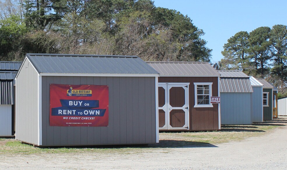 More Photos Of 3736 George Washington Memorial Hwy, Hayes General Retail For Sale