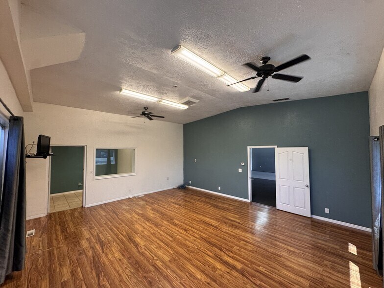 More Photos Of 3005 S Main St, Salt Lake City Auto Dealership For Sale