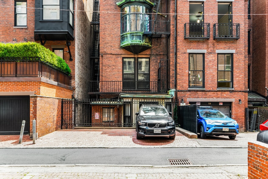 More Photos Of 57 Commonwealth Ave, Boston Apartments For Sale