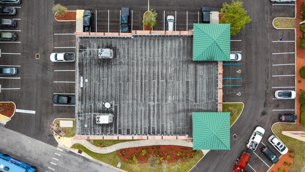 More Photos Of 9365 Philips Hwy, Jacksonville Freestanding For Sale