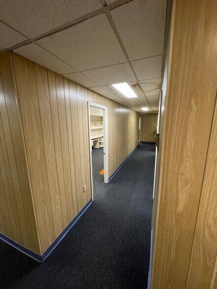 More Photos Of 2701 Cowpath Rd, Hatfield Office Residential For Lease