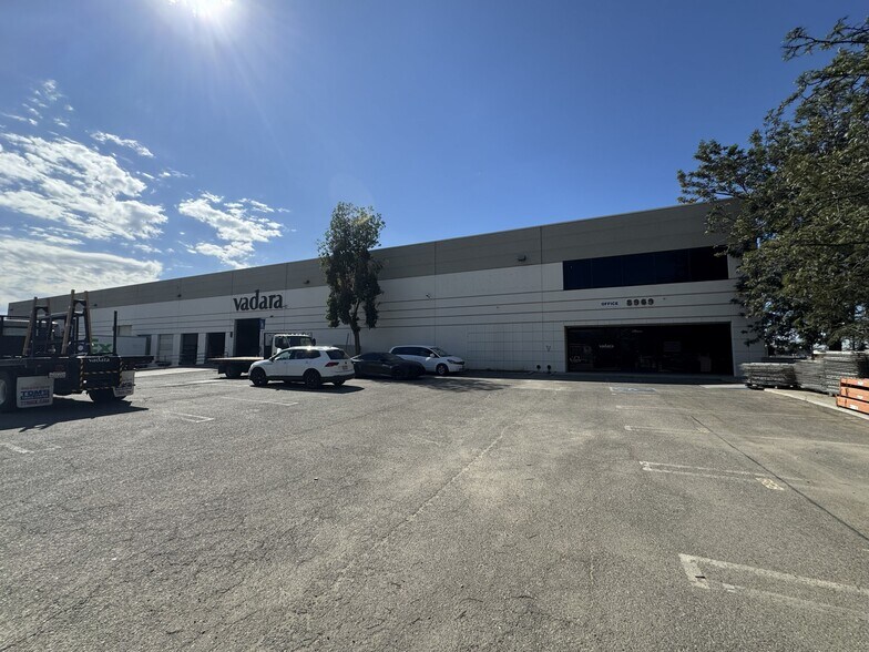 Primary Photo Of 8963-8969 Bradley Ave, Sun Valley Warehouse For Lease