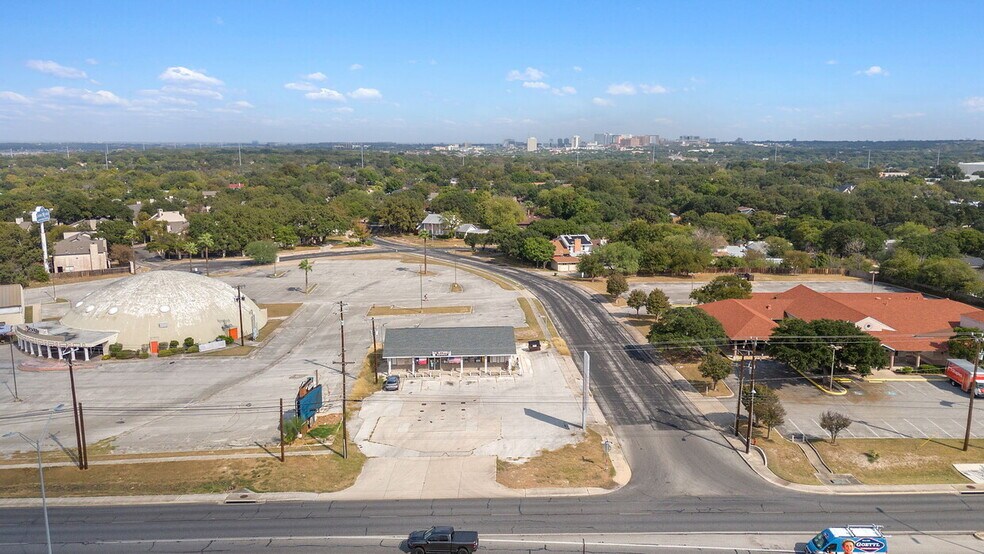More Photos Of 6325 Bandera Rd, San Antonio Convenience Store For Sale