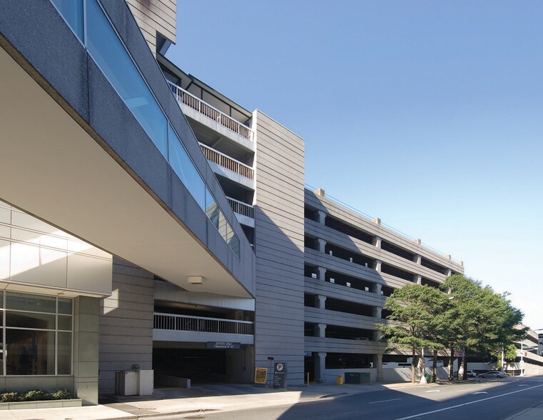 More Photos Of 128 S Tryon St, Charlotte Office For Lease
