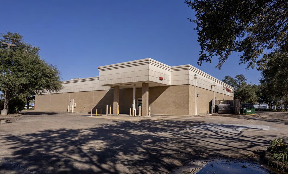 More Photos Of 101 W Southmore Ave, Pasadena Storefront Retail Office For Lease