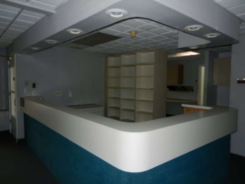 More Photos Of 31040-31046 Utica Rd, Fraser Office Residential For Lease