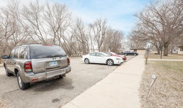 More Photos Of 315 E Main St, Cyrus Apartments For Sale