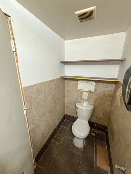 More Photos Of 4526-4532 Georgia Ave NW, Washington Restaurant For Sale