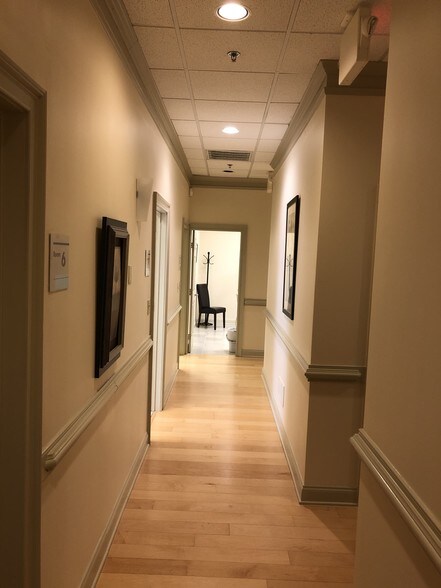 More Photos Of 1880 W Oak Pky, Marietta Loft Creative Space For Lease