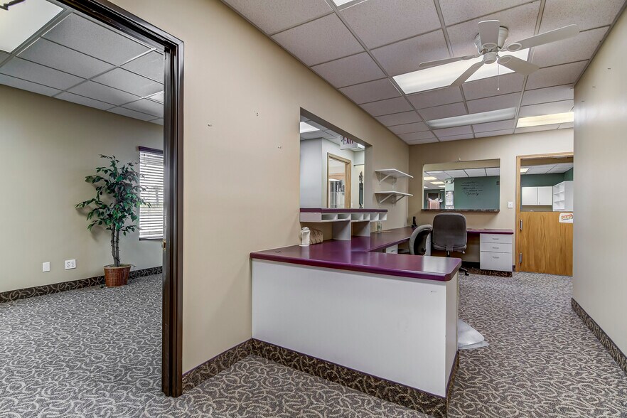 More Photos Of 2965 S MacArthur Blvd, Springfield Medical For Sale