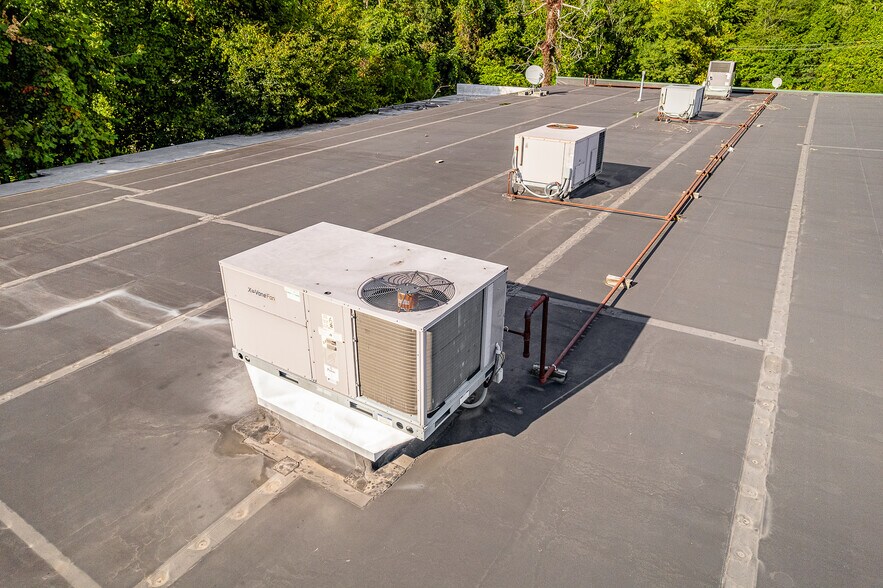 More Photos Of 951 Point Marion Rd, Morgantown Light Manufacturing For Sale