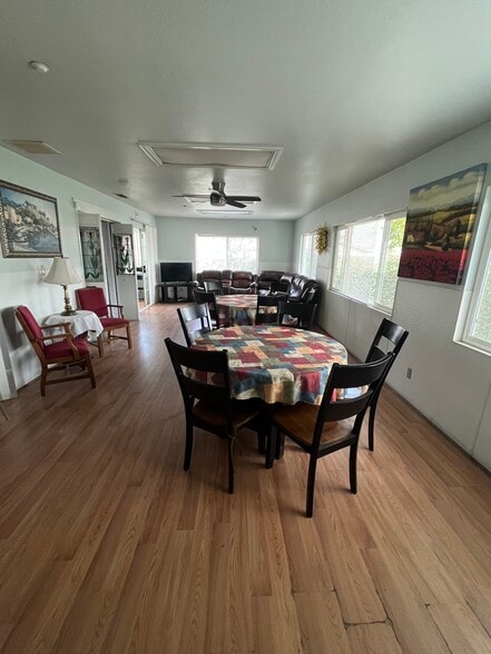 More Photos Of 264 E 2nd St, San Jacinto Assisted Living For Sale