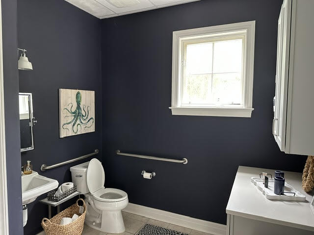 More Photos Of 12 Celadon Dr, Beaufort Storefront Retail Office For Lease