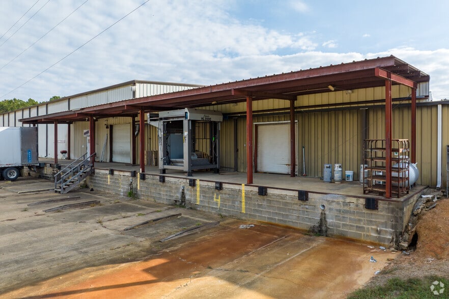 More Photos Of 25389 Blakely Rd, Arlington Warehouse For Sale