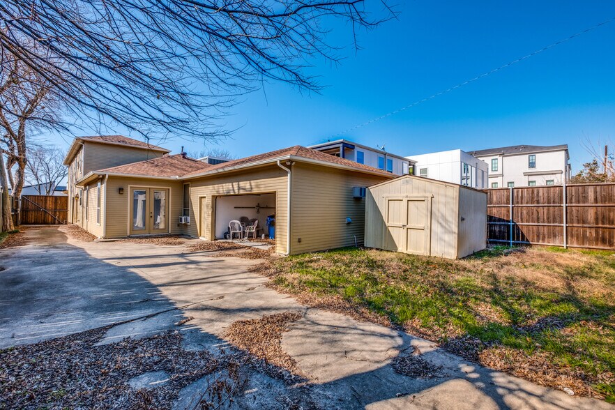 More Photos Of 2002 Moser Ave, Dallas Land For Sale