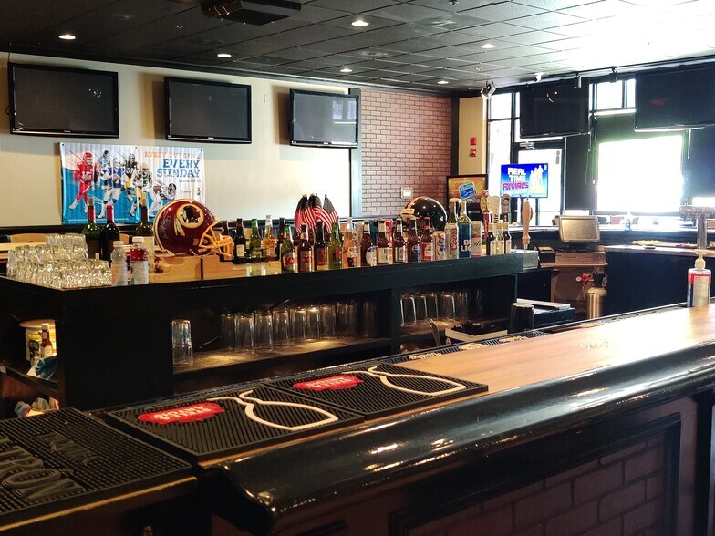 More Photos Of 42882 Truro Parish Dr, Ashburn Storefront For Sale