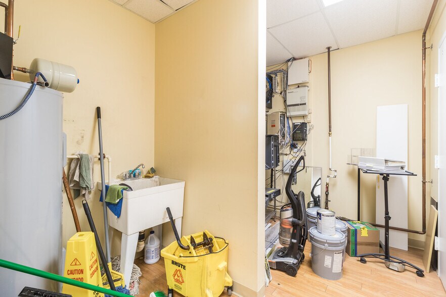 More Photos Of 2511 Salem Church Rd, Fredericksburg Medical For Sale
