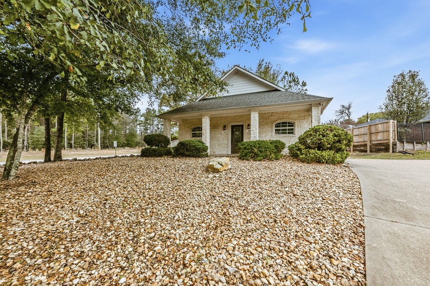 More Photos Of 101 Hidden Valley Cir, Huntsville Office For Sale