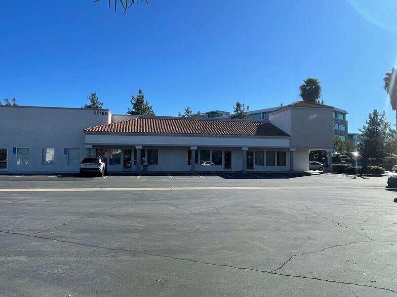 More Photos Of 25190 Hancock Ave, Murrieta Office For Lease
