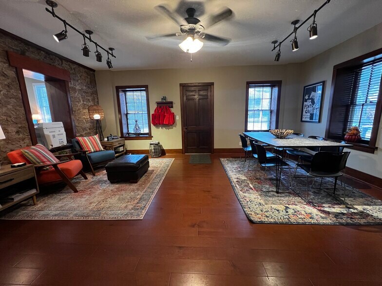 More Photos Of 809 Spring St, Galena Specialty For Sale