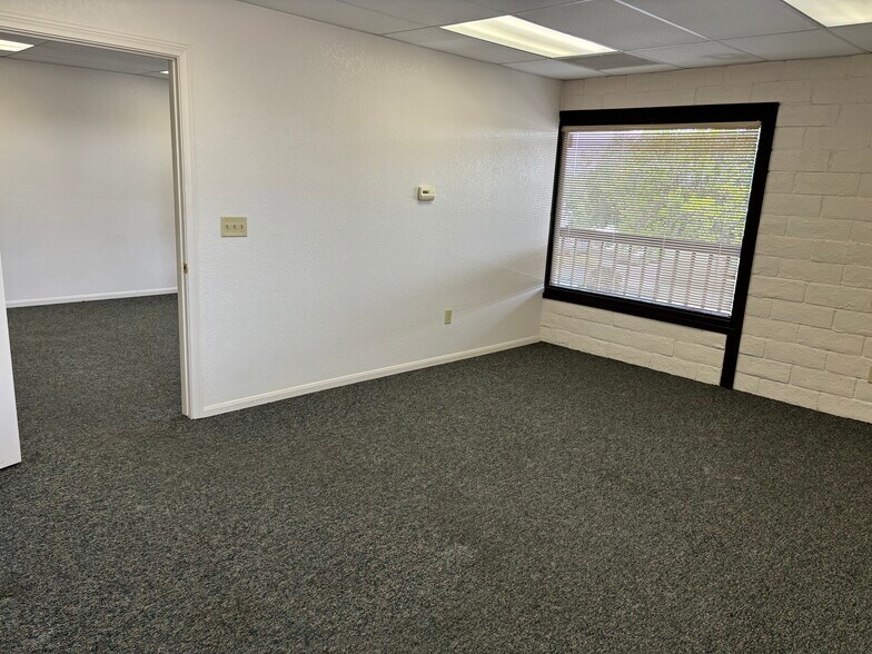 More Photos Of 23470 Olive Wood Plaza Dr, Moreno Valley Office Residential For Lease