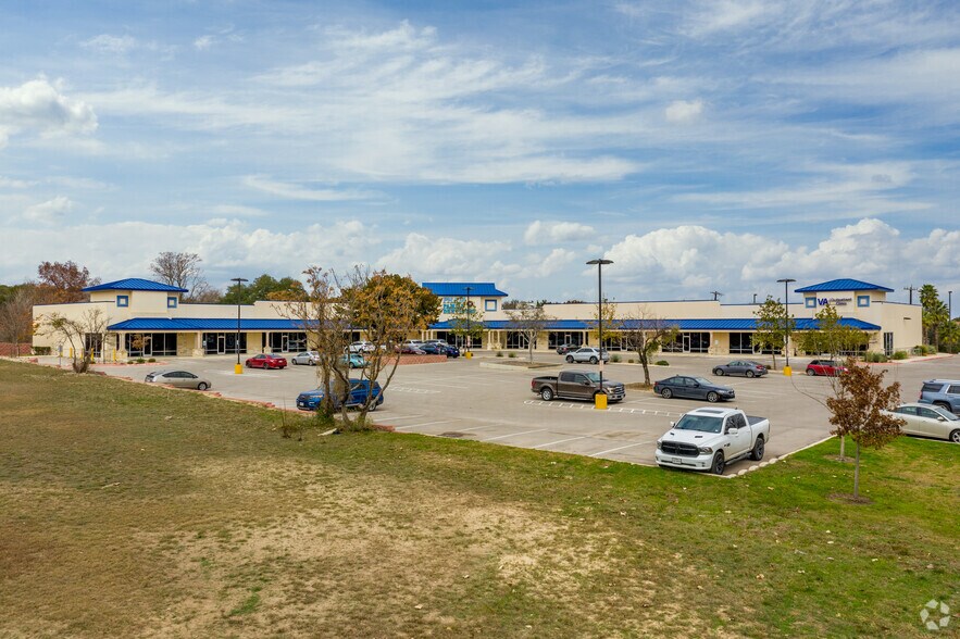 More Photos Of 16019 Nacogdoches Rd, San Antonio Unknown For Lease