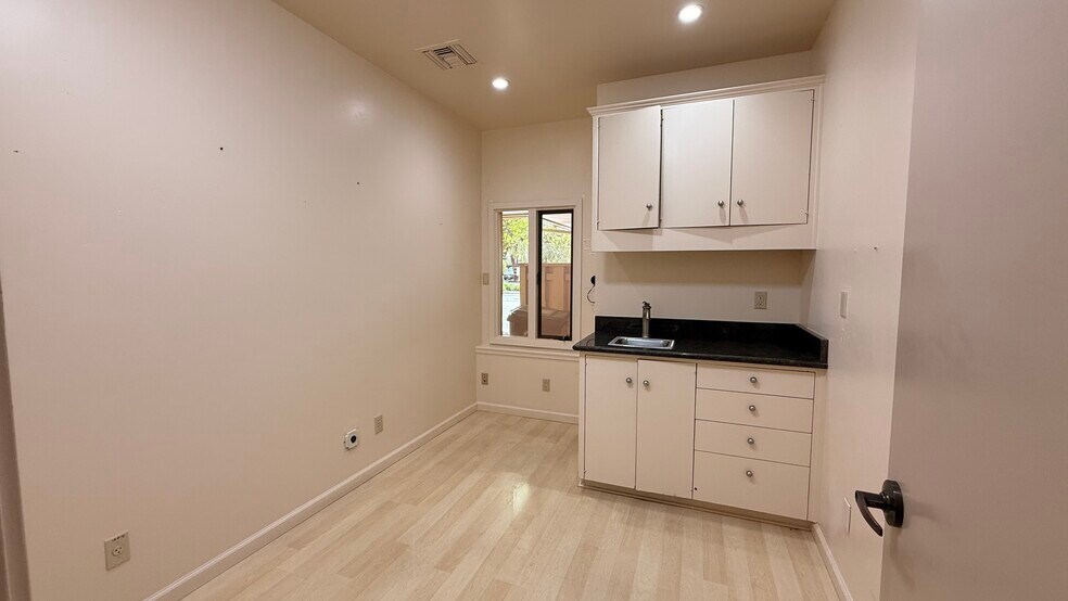 More Photos Of 3311 Mission Dr, Santa Cruz Medical For Sale