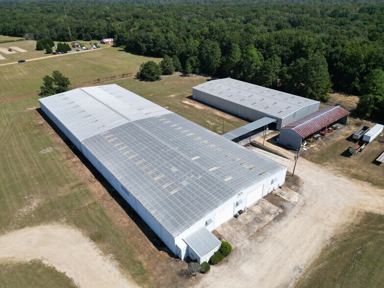 More Photos Of 281 Industrial Blvd, Bishopville Warehouse For Lease