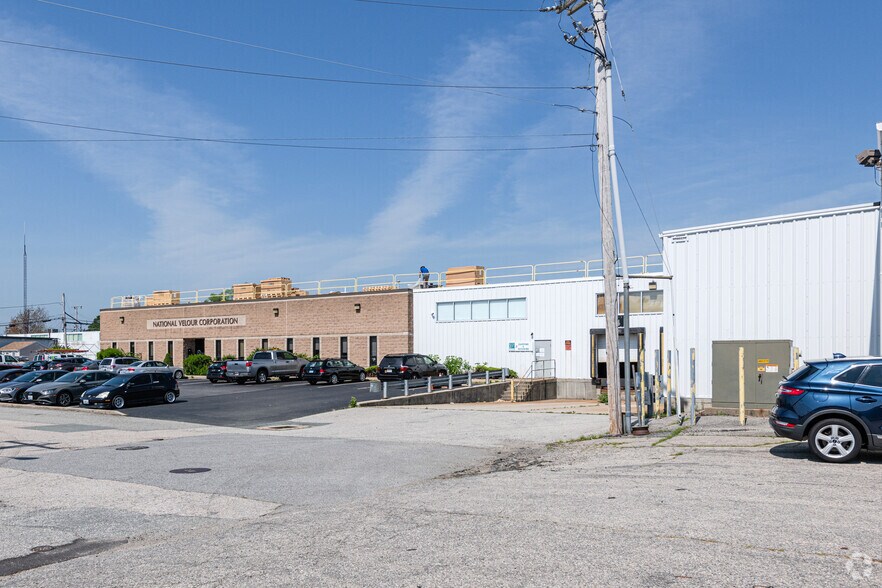 More Photos Of 36 Bellair Ave, Warwick Warehouse For Lease