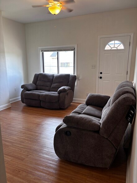 More Photos Of 1 Minnesota St, Pittsburgh Apartments For Sale