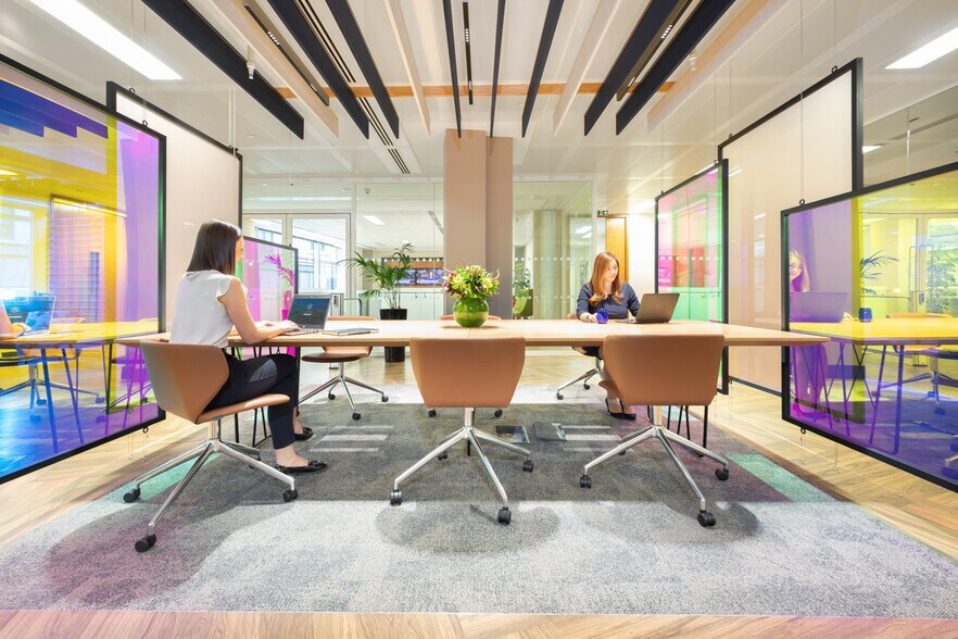 More Photos Of 99 Bishopsgate, London Office For Lease