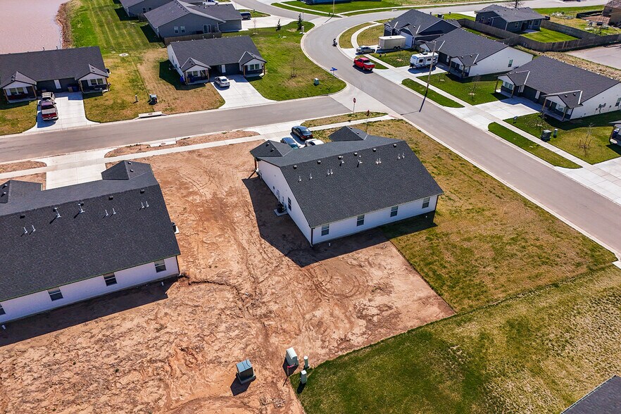 More Photos Of 185 Indian Lakes Dr, Clearwater Apartments For Sale