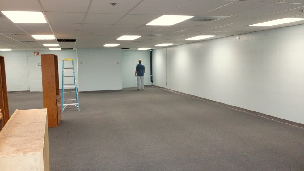 More Photos Of 32784-32800 Ca-247, Lucerne Valley Unknown For Lease