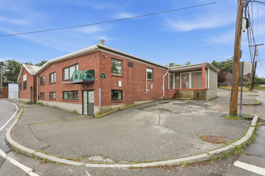 More Photos Of 180 Bear Hill Rd, Waltham Flex For Sale