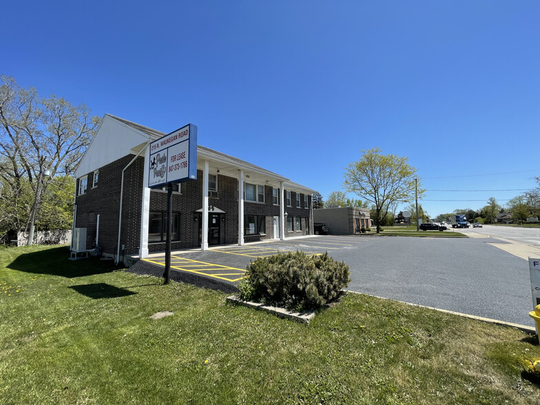 Primary Photo Of 215 N Waukegan Rd, Lake Bluff Convenience Store For Sale