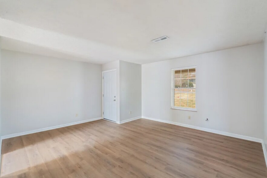 More Photos Of 4808 Cannon Ridge Dr, Knoxville Apartments For Sale