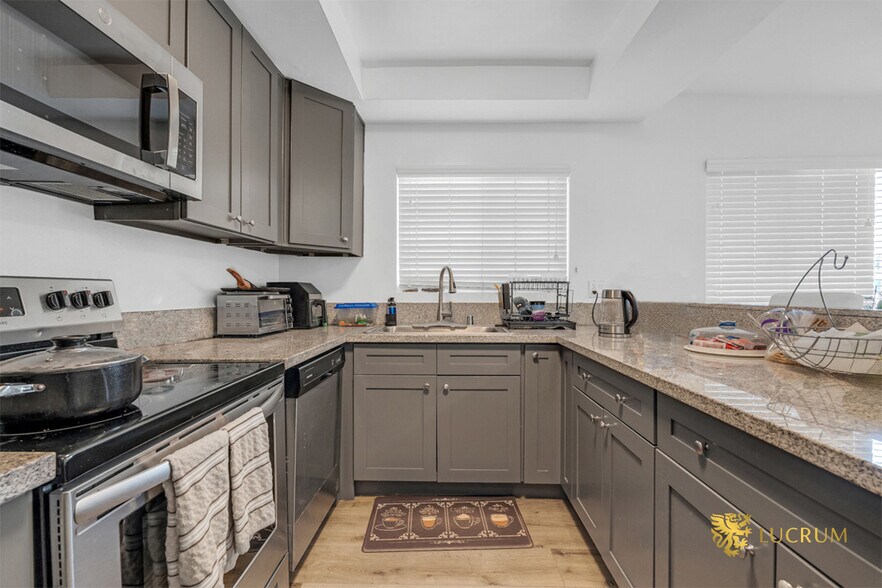 More Photos Of 6652 Darby Ave, Reseda Apartments For Sale