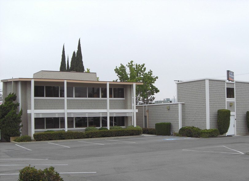 More Photos Of 1920 E Katella Ave, Orange Medical For Lease